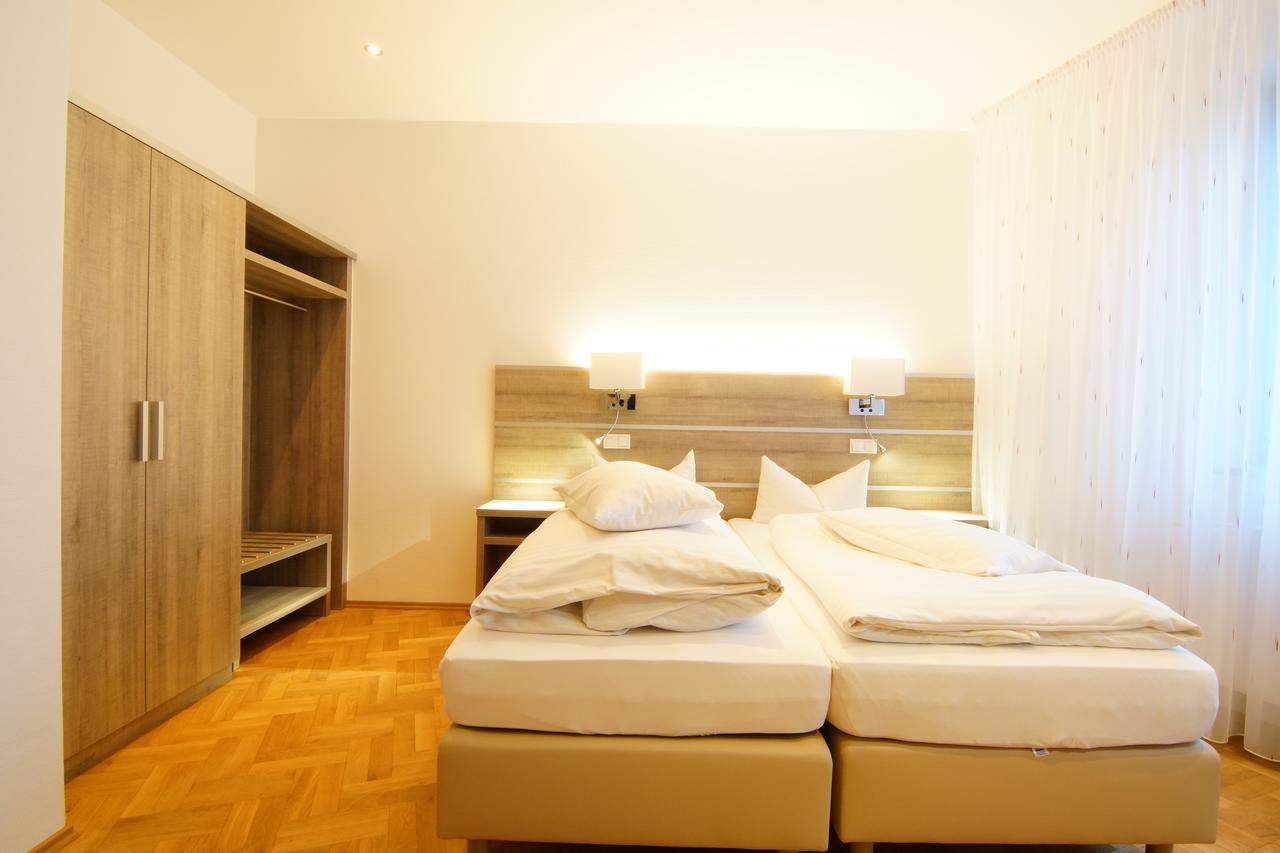 Hotel Spitzenpfeil Michelau in Oberfranken Екстер'єр фото