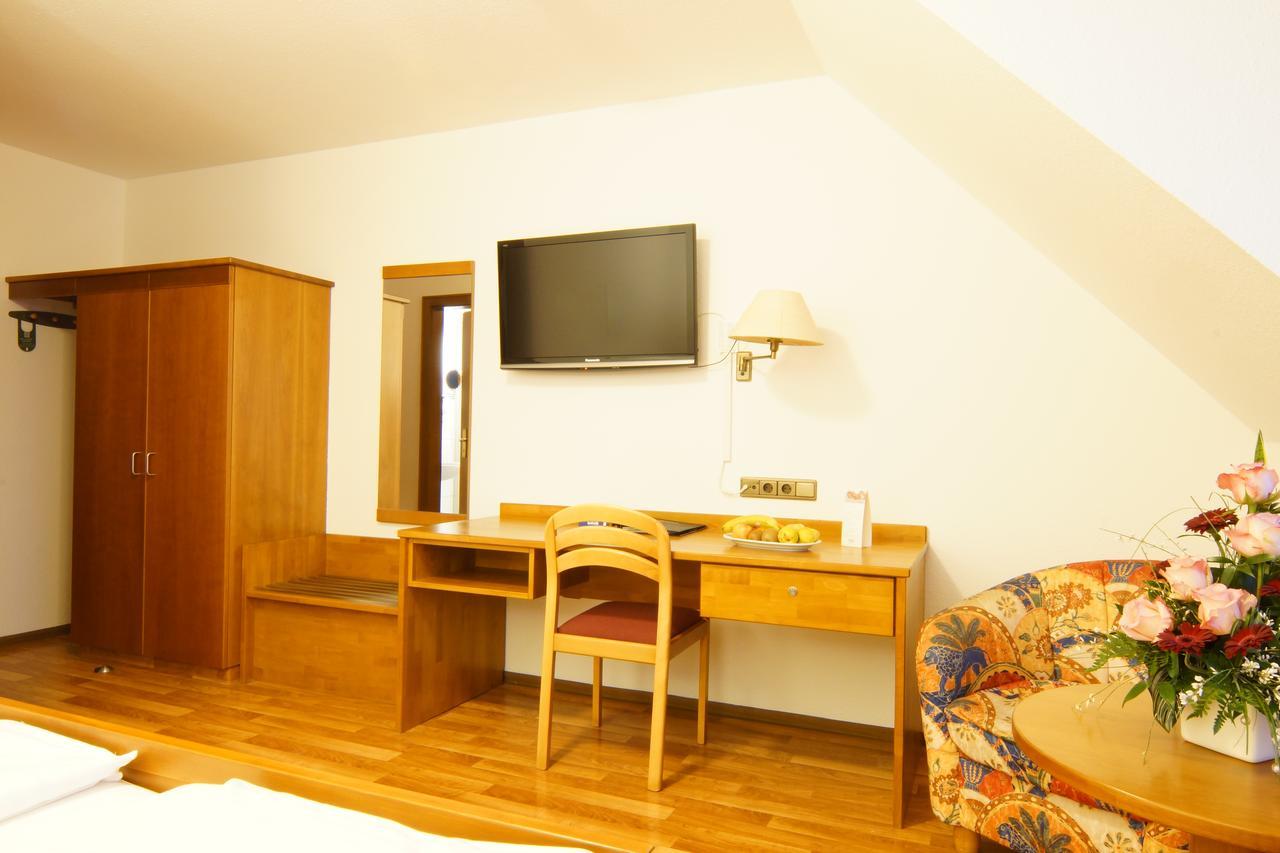 Hotel Spitzenpfeil Michelau in Oberfranken Екстер'єр фото