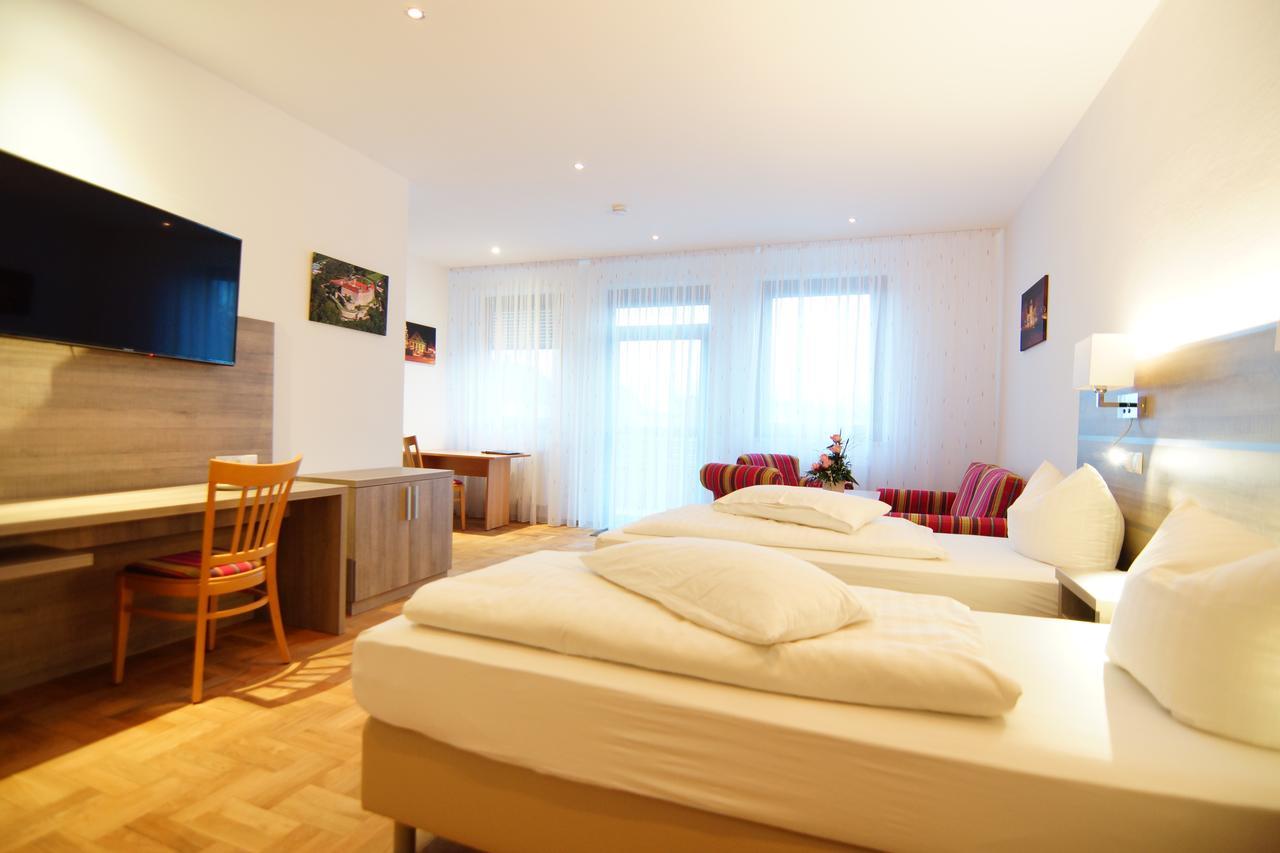Hotel Spitzenpfeil Michelau in Oberfranken Екстер'єр фото