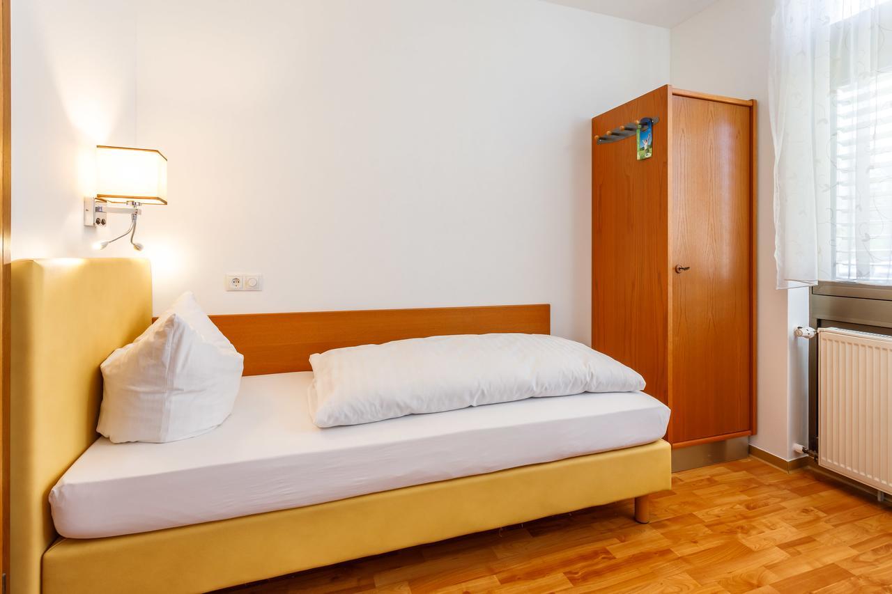 Hotel Spitzenpfeil Michelau in Oberfranken Екстер'єр фото