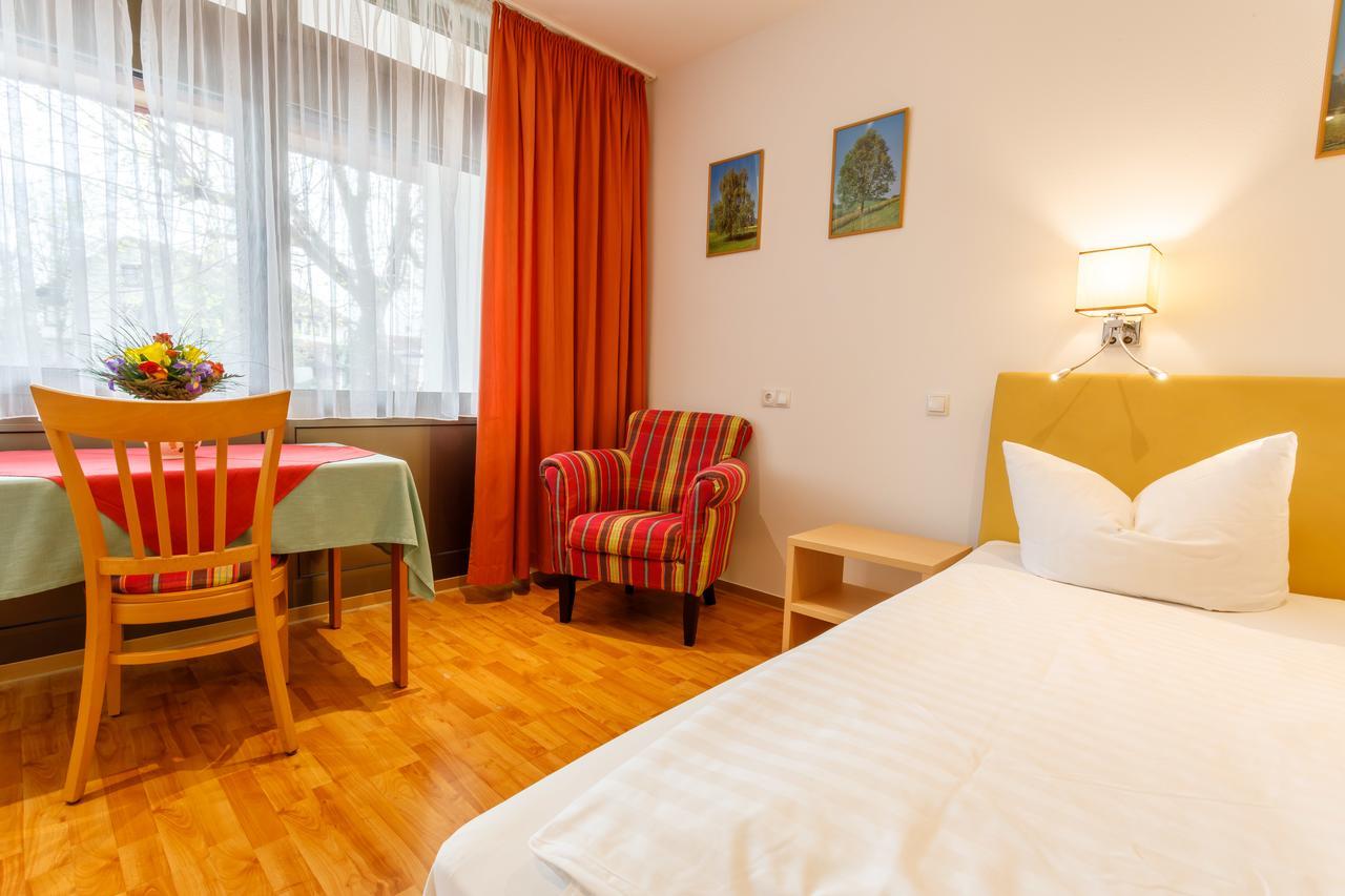 Hotel Spitzenpfeil Michelau in Oberfranken Екстер'єр фото